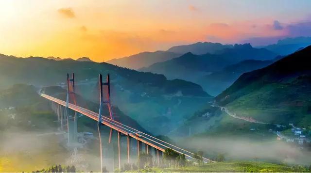 “桥旅融合”点亮贵州山区旅游