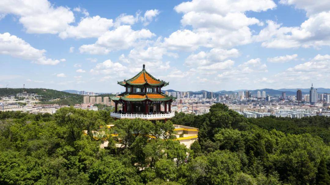 一线多游，夜行日游，移步换景…游玩休息两不误 铁旅深融让“诗和远方”触手可及