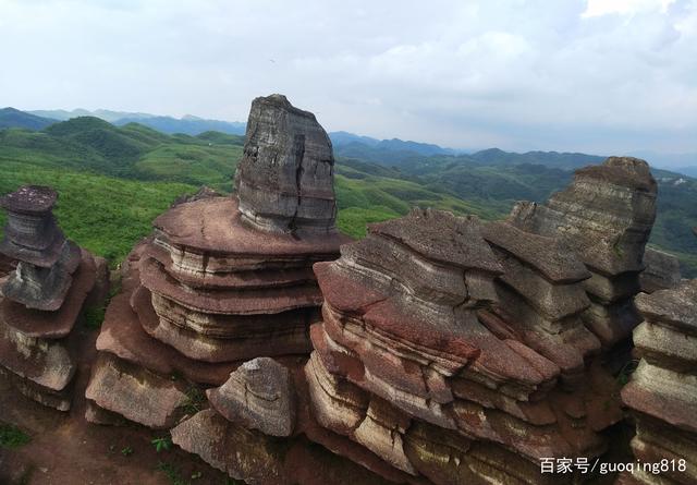 贵州“金字塔”火了！谁的鬼斧神工？