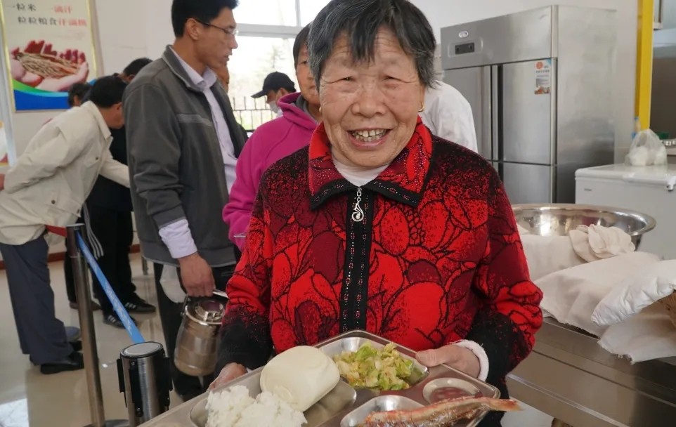 让更多农村老年人享受幸福晚年生活