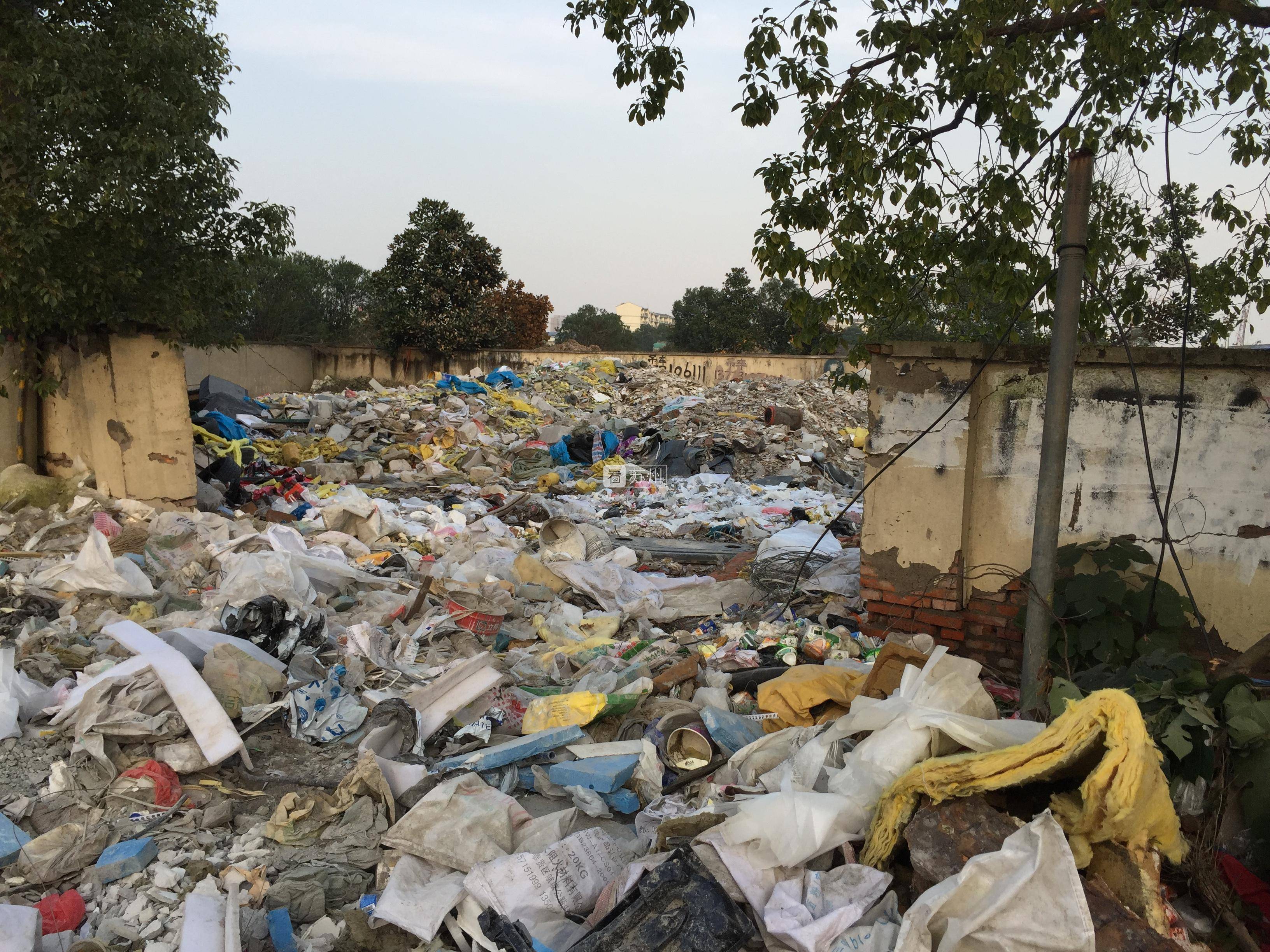 满地垃圾装修尽毁 租客过错致损当赔