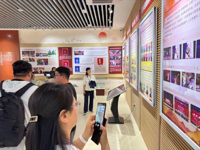 第三十二届全国青少年爱国主义读书教育活动启动