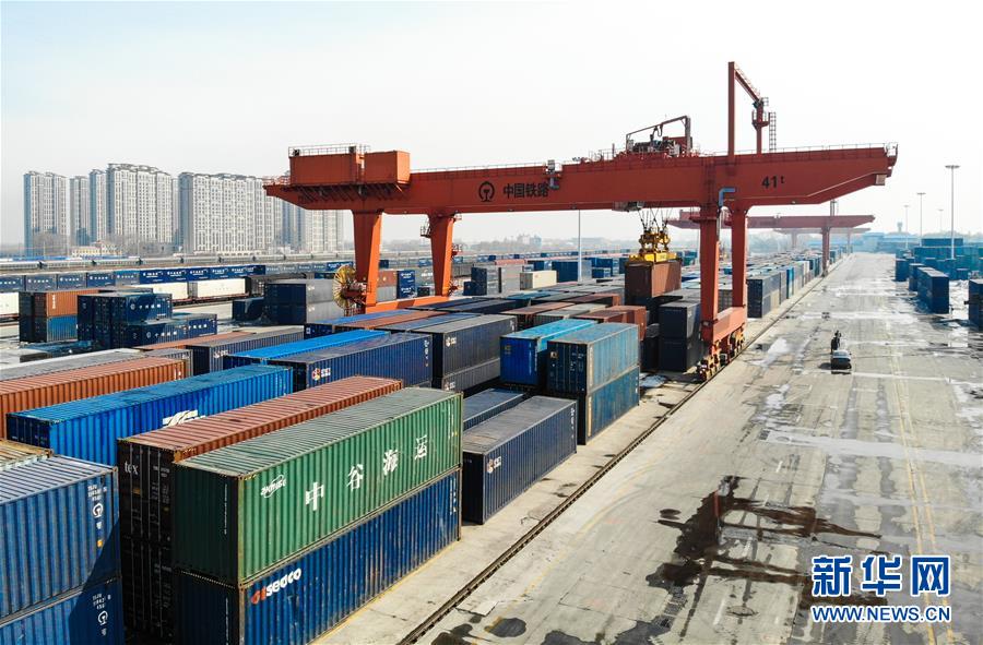 上半年铁路主要客运、货运指标稳居世界首位