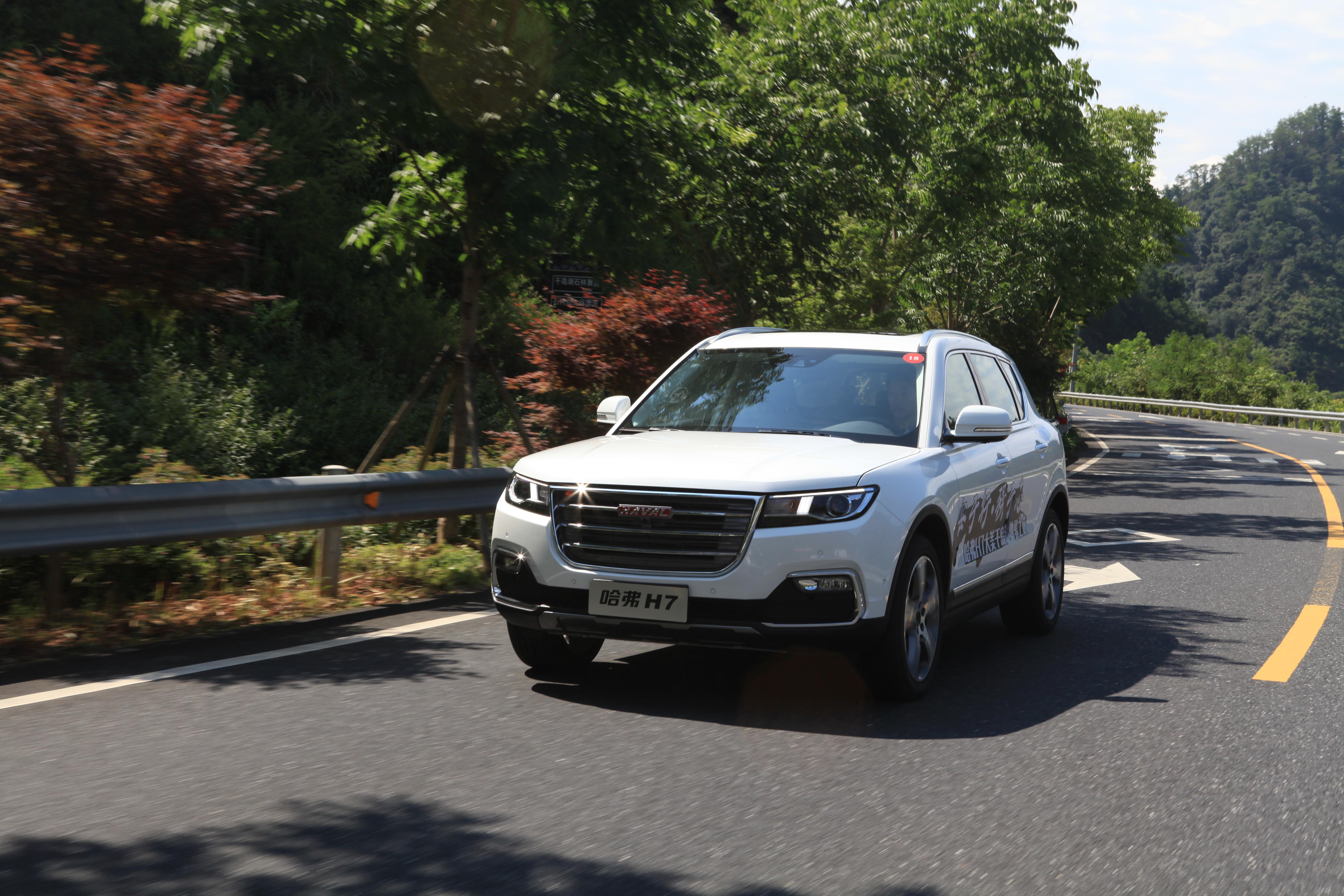 绿联科技上市首日大涨114.76%，中一签最高赚1.38万