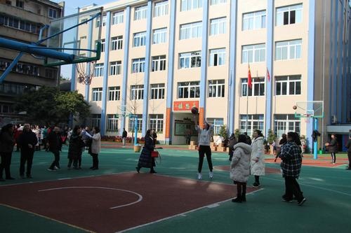 2024年广汉市教体系统首届职工运动会五人制足球比赛盛大开幕