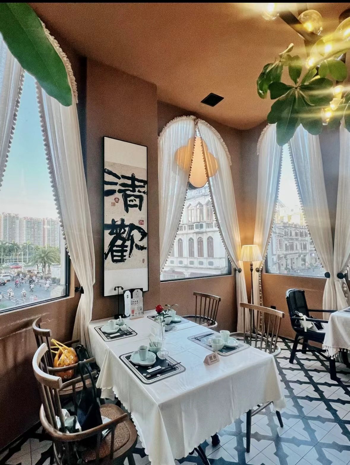 特色街景成旅游热门打卡点