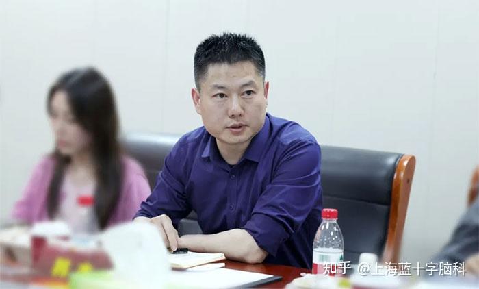 同济大学附属天佑医院刘青乐教授莅临四川蓝生脑科医院开展专题讲座