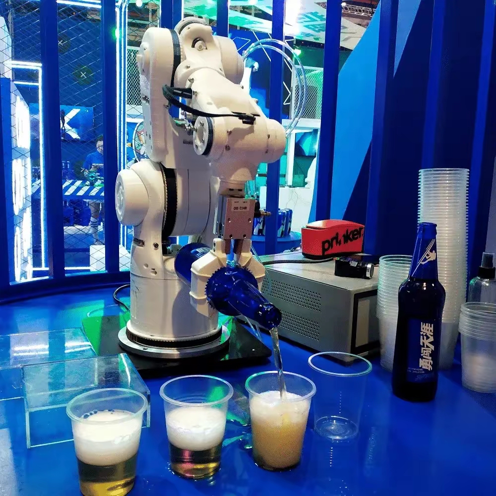 机器人来当“全职儿女”!具身智能应用破局养老难题