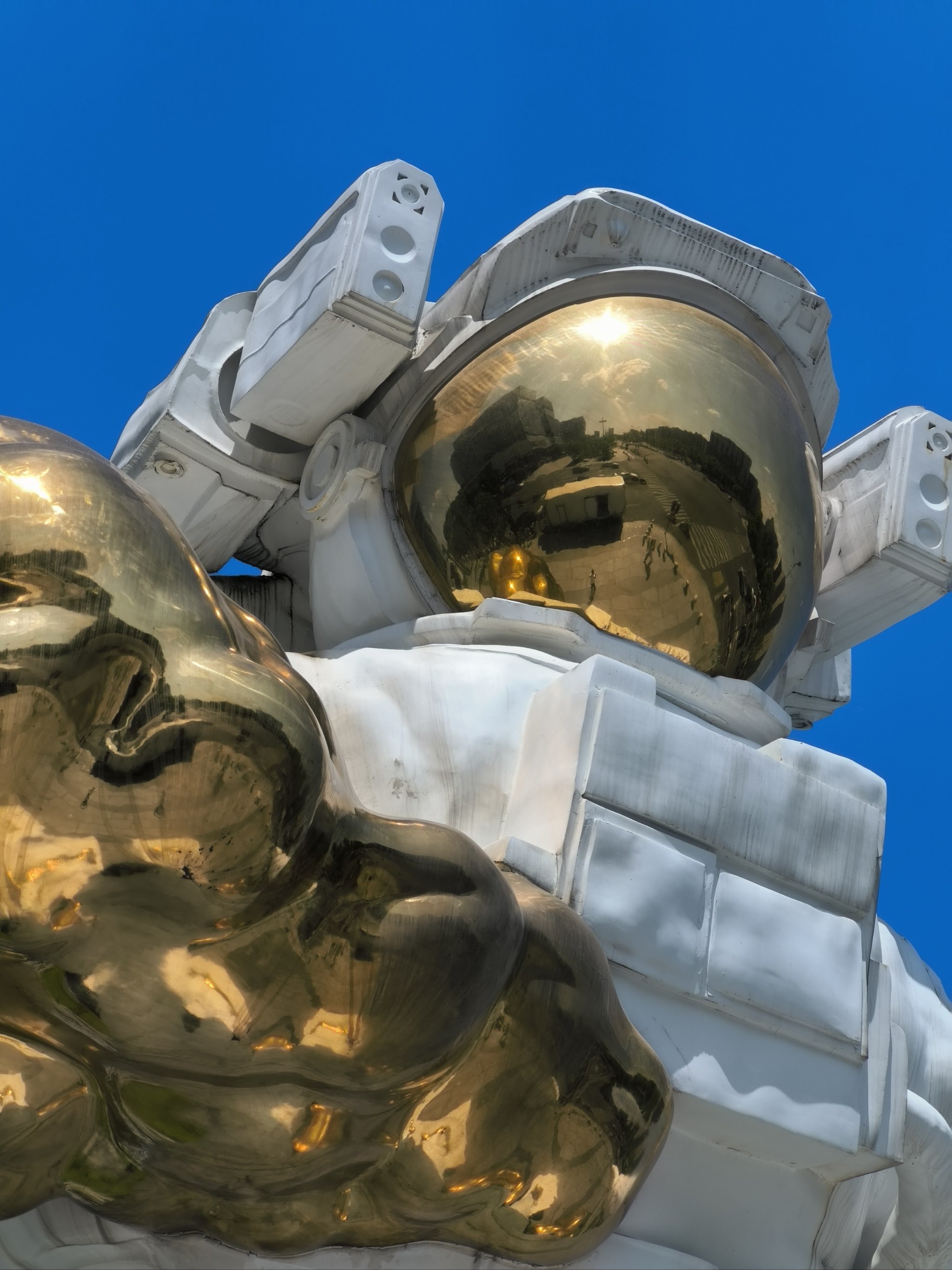 仿生水母机器人问世,机器人ETF基金(562360)连续4日获资金净流入,机构:头部企业产品即将进入量产阶段