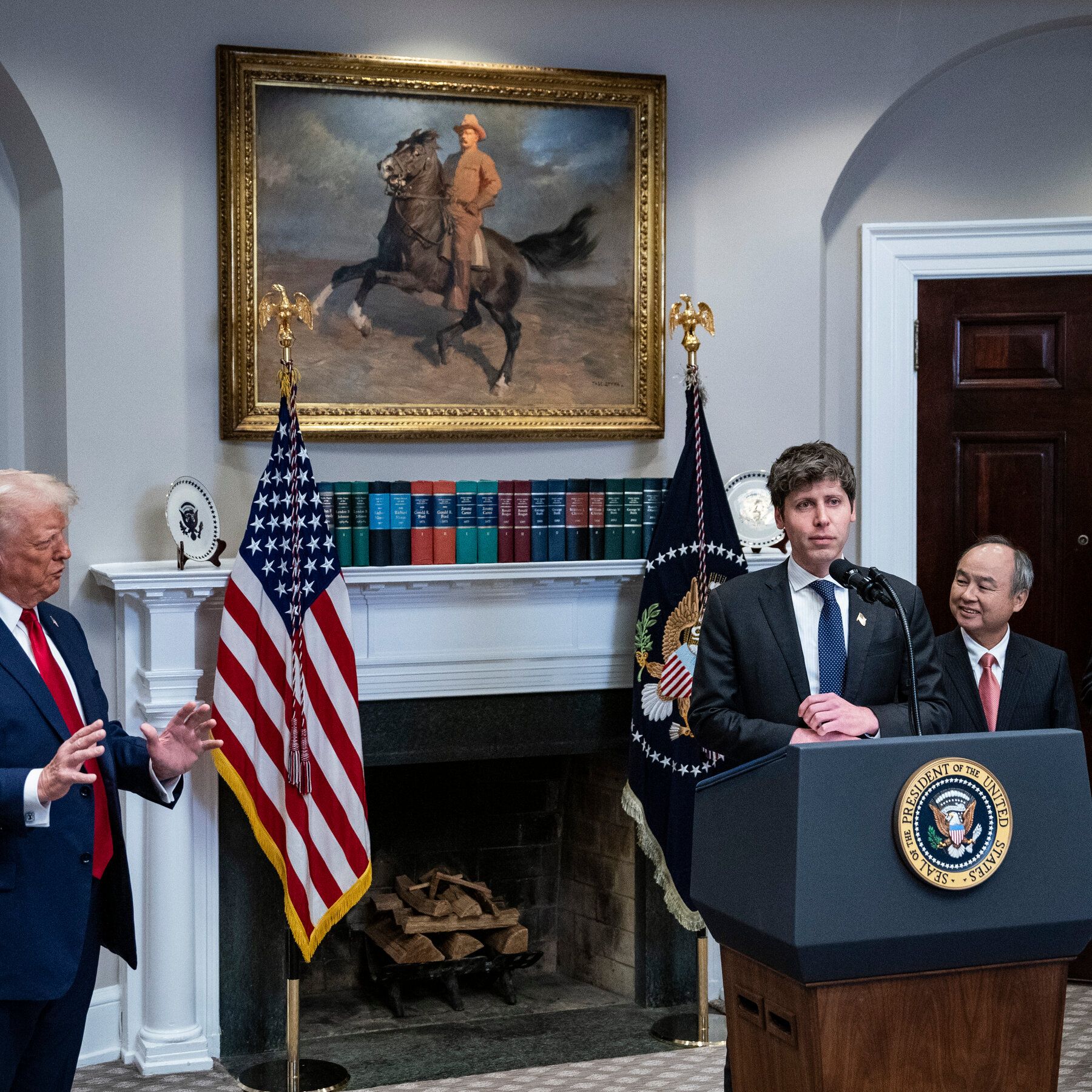 OpenAI和甲骨文再度官宣，全市场规模最大计算机ETF（159998）上周涨1.78%，机构：北美、国产算力受益AI基建保持高成长性