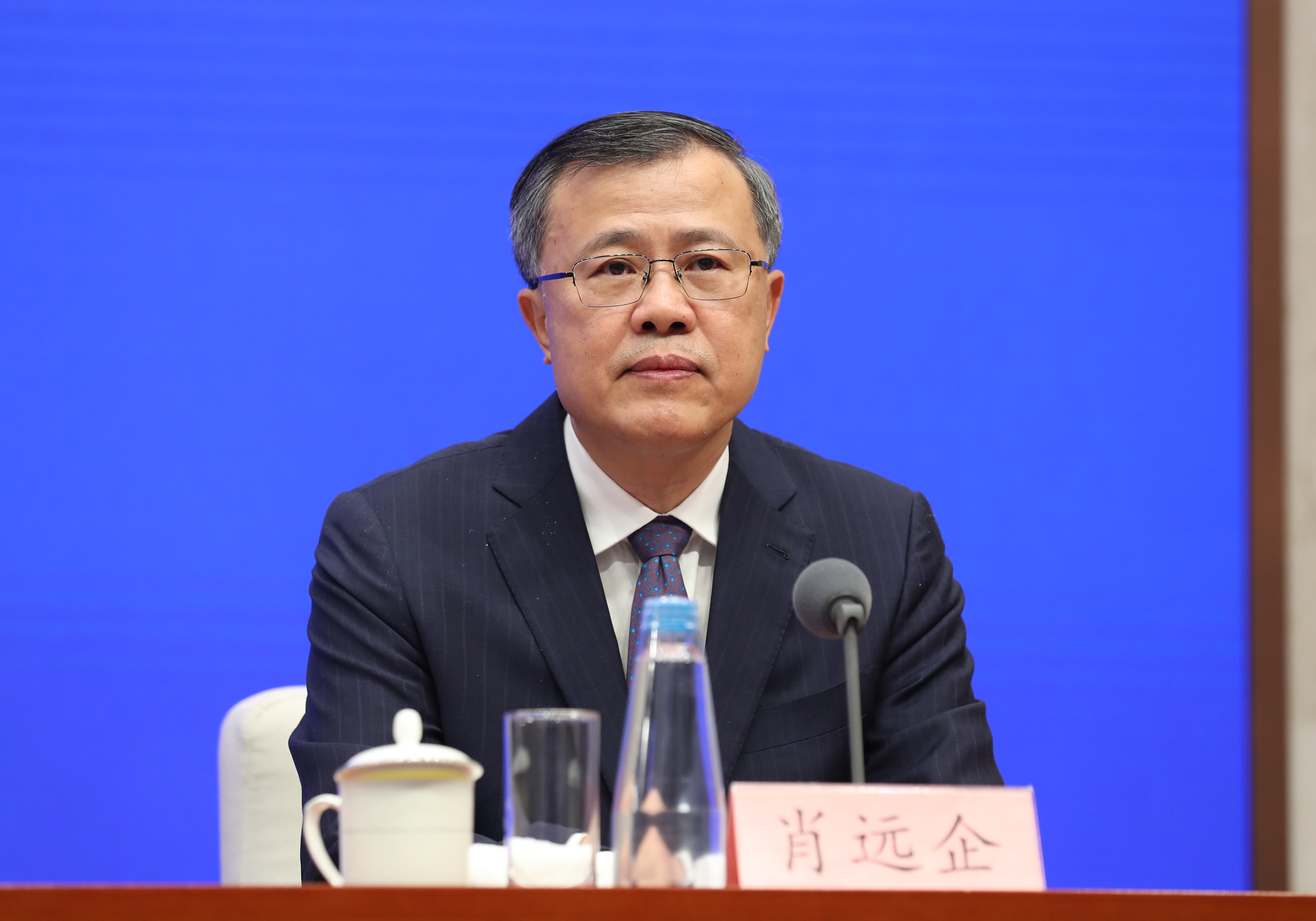 进一步健全中长期资金入市机制，完善投资者保护制度，500质量成长ETF（560500）涨0.30%