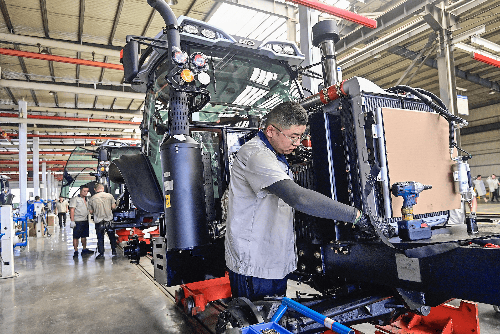 装备制造业利润总额表现亮眼,机床ETF(159663)涨2.40%